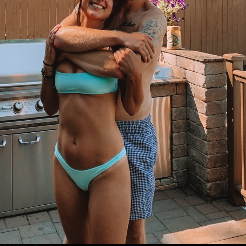 Triangl blue velvet bikini